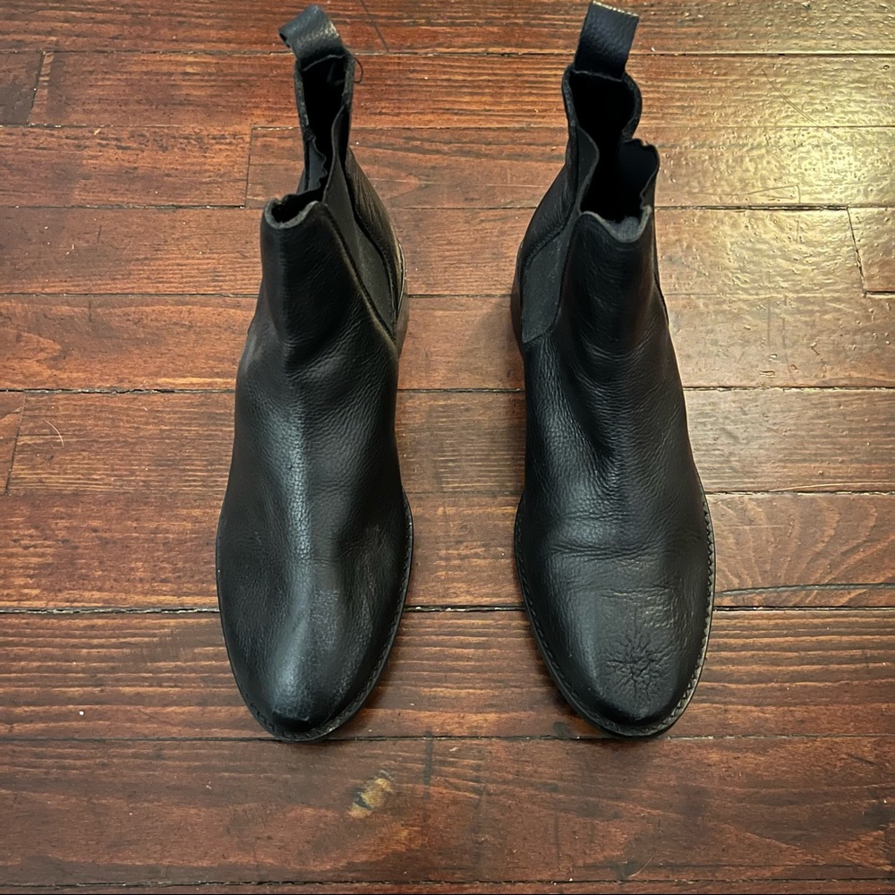 Chelsea Boots - Picture 3 of 7